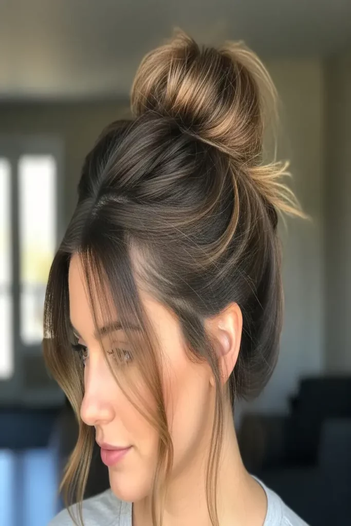 3. Messy Bun 832x1248 1